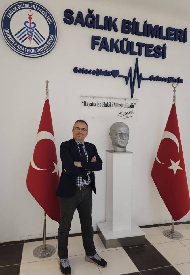 İsmet Güldü